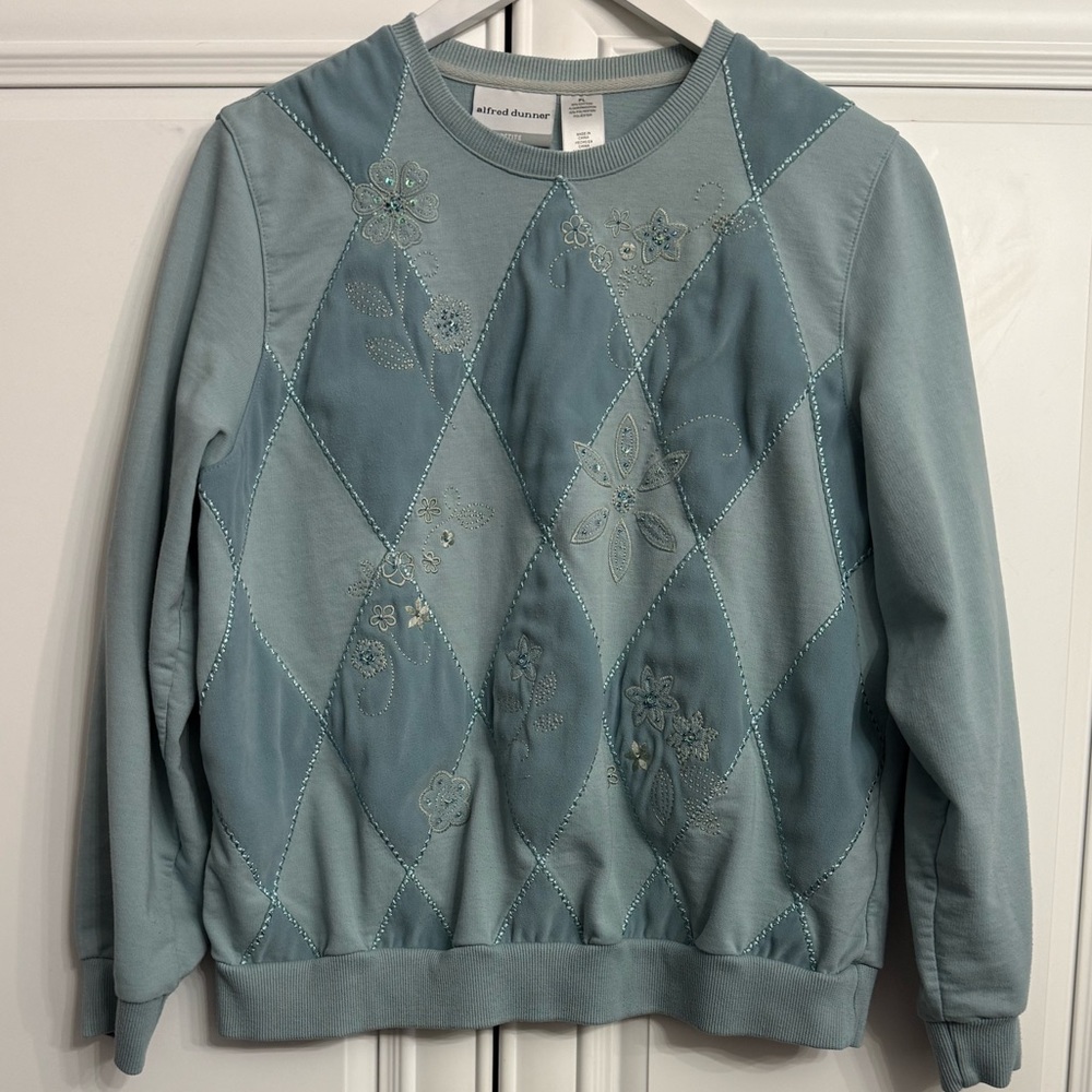 VTG Alfred Dunner Petite Large Blue Patchwork Pattern Sweatshirt Sequins Beads